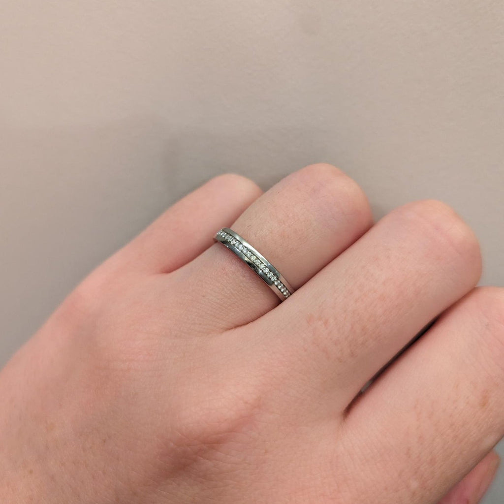 Ladies Diamond Set 3mm Platinum Band